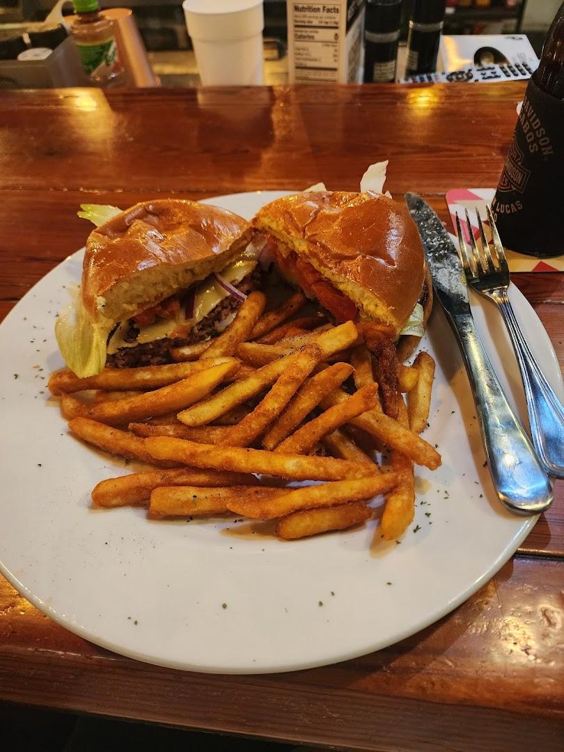 16 East Bar and Grill